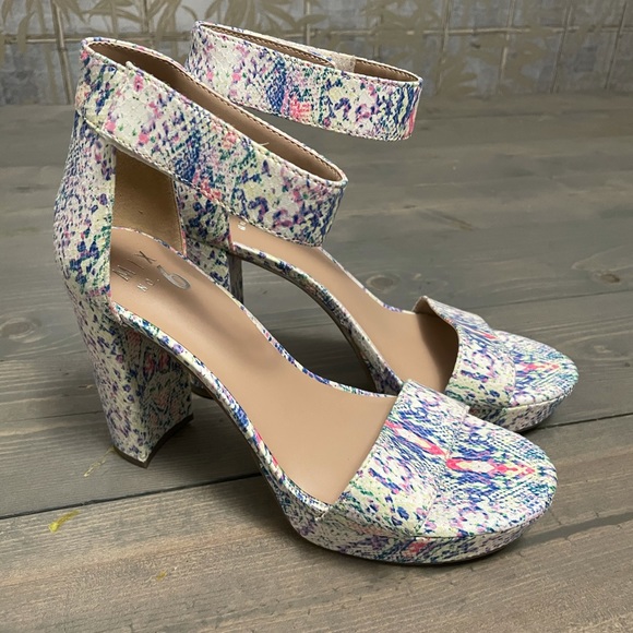 Mix Taci Chunky Heel Sandals - Size 8.5 - Picture 2 of 7